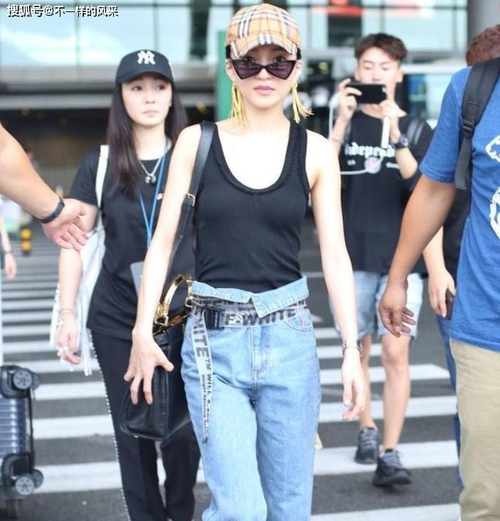 张韶涵走清纯路线也不